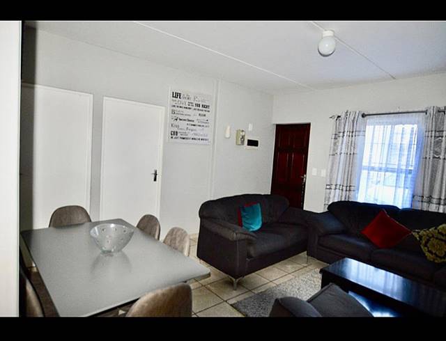 2 BEDROOM APARTMENT FOR SALE IN PARKLANDS
